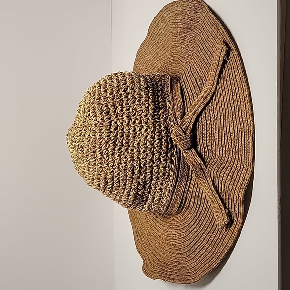 Hat Woven Floppy Sun Head Protection Covering Swimming Vacation Green Tan OS - Picture 2 of 7